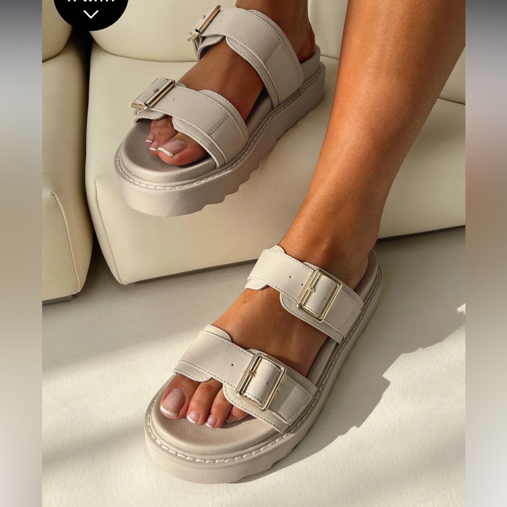 Princess Polly Tan Sandals Size 8